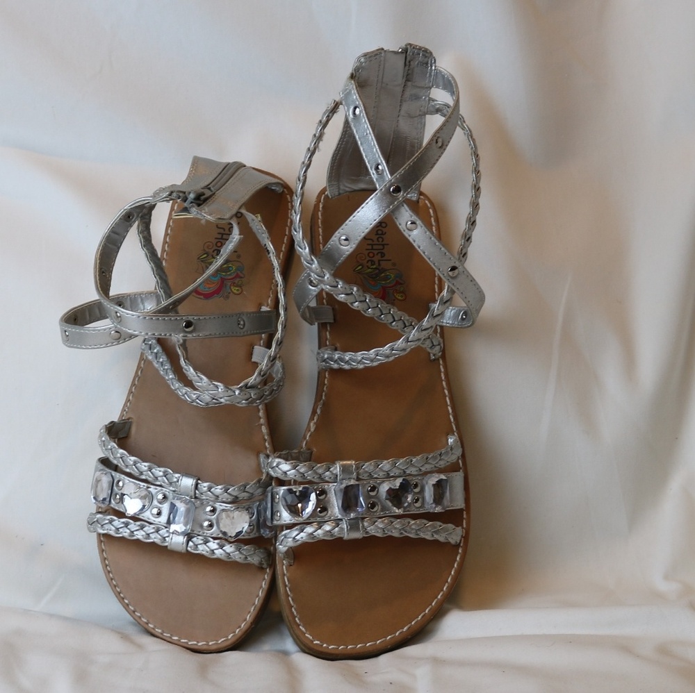 Flat sandals. NEW. Never worn.